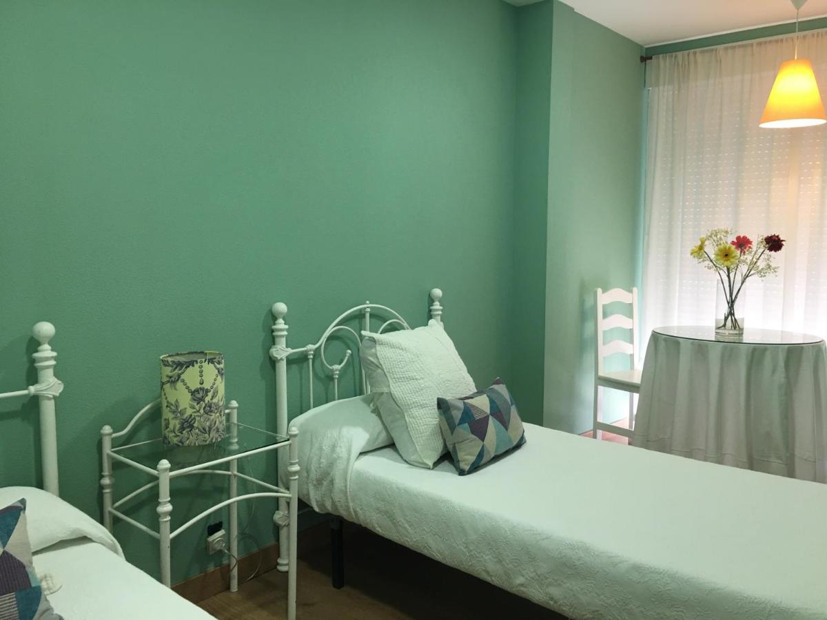 Hostal Restaurante Alarico Аларис Екстериор снимка